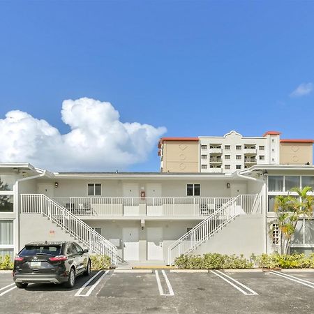 Bright Pompano Beach With Pool Access Buitenkant foto