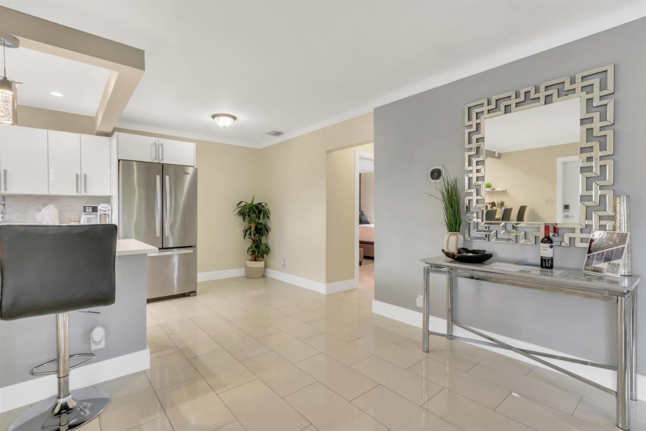 Bright Pompano Beach With Pool Access Buitenkant foto