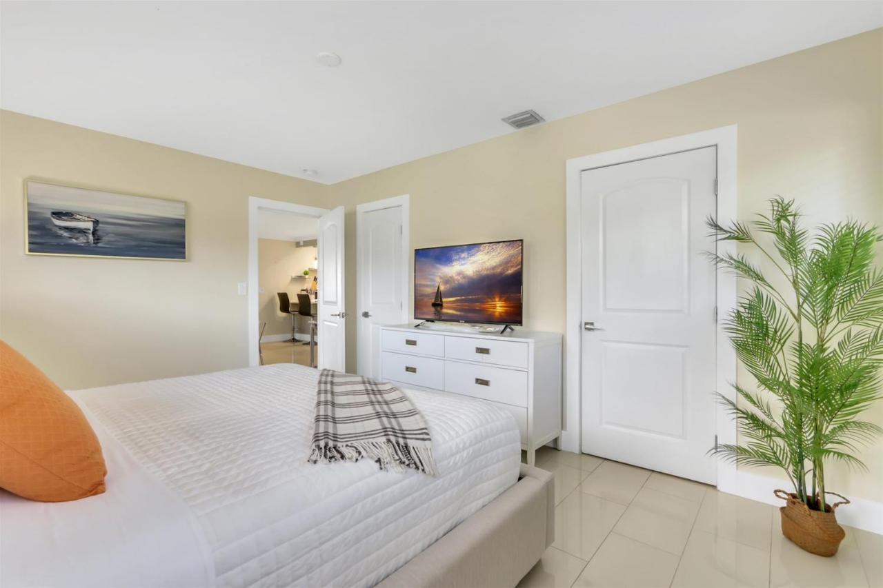 Bright Pompano Beach With Pool Access Buitenkant foto