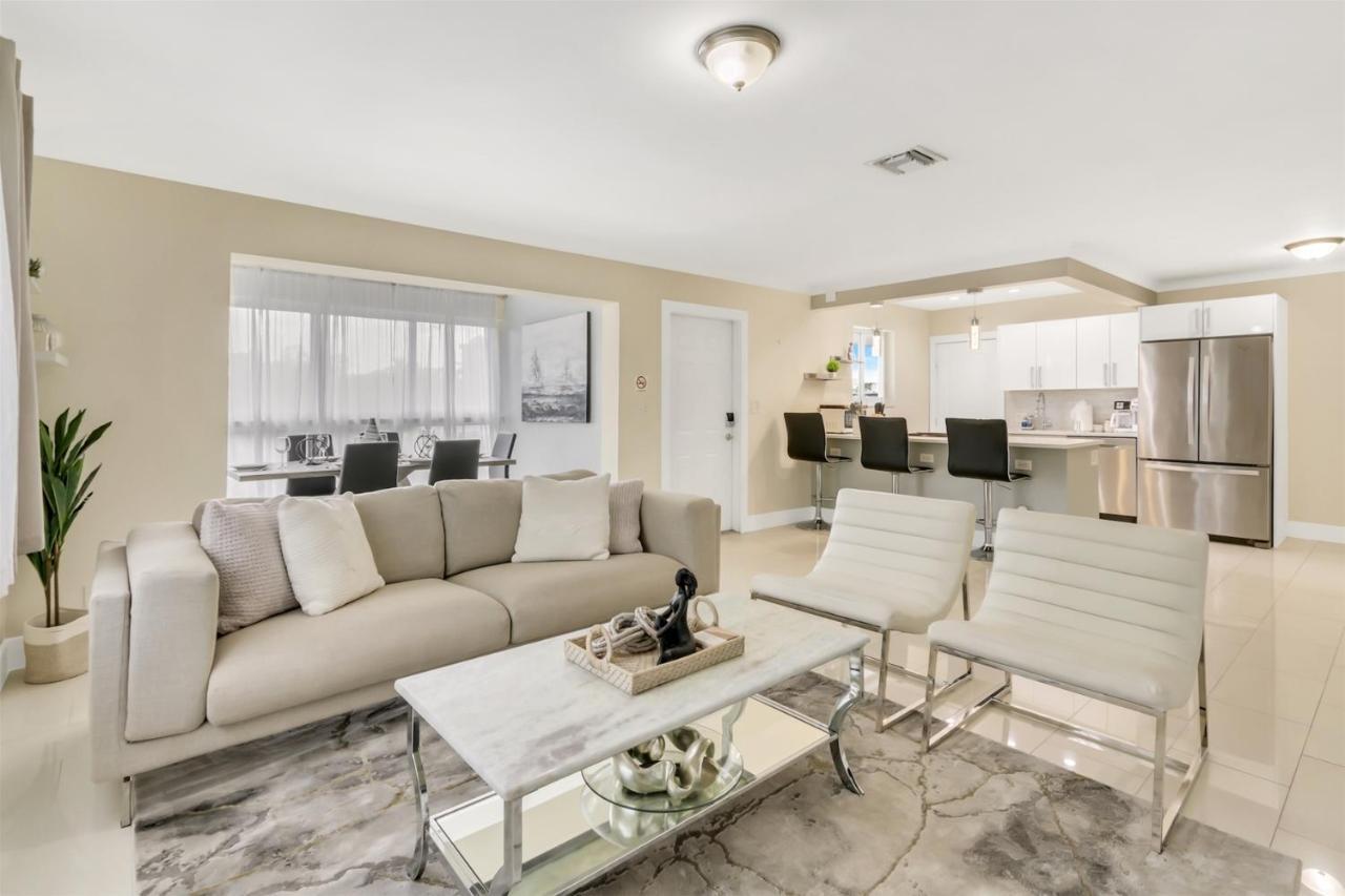 Bright Pompano Beach With Pool Access Buitenkant foto