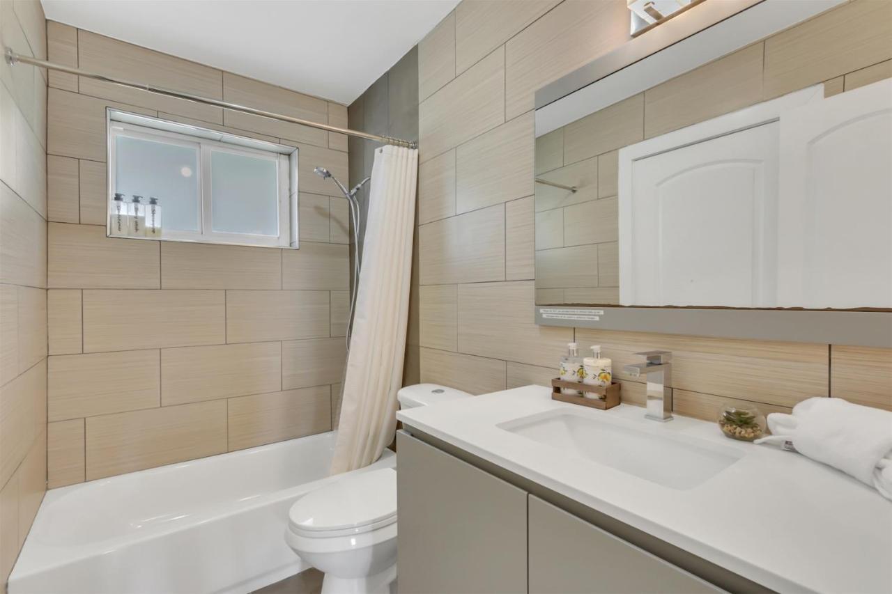 Bright Pompano Beach With Pool Access Buitenkant foto